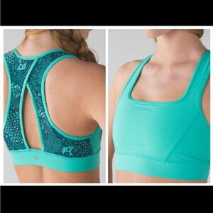 Lululemon Run With The Sun Bra Bali Breeze/Pretty Lace Bali Breeze Alberta Lake.